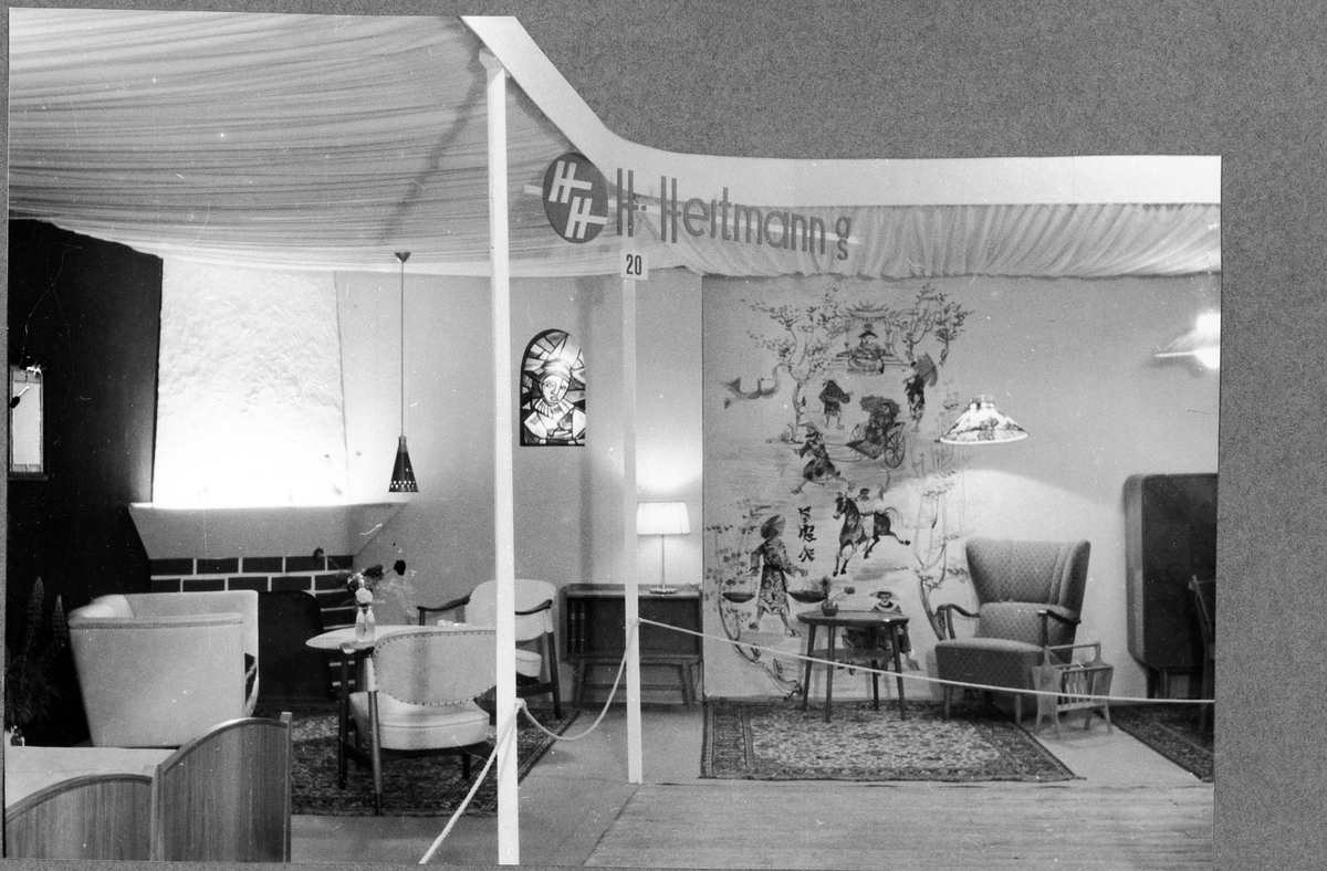 Standen til H. Heitmann under Harstadmessen, 1953.