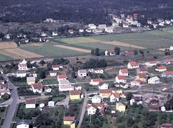 Hauge og Evje. Svaneveien og Deleveien, Orreveien og Solengv