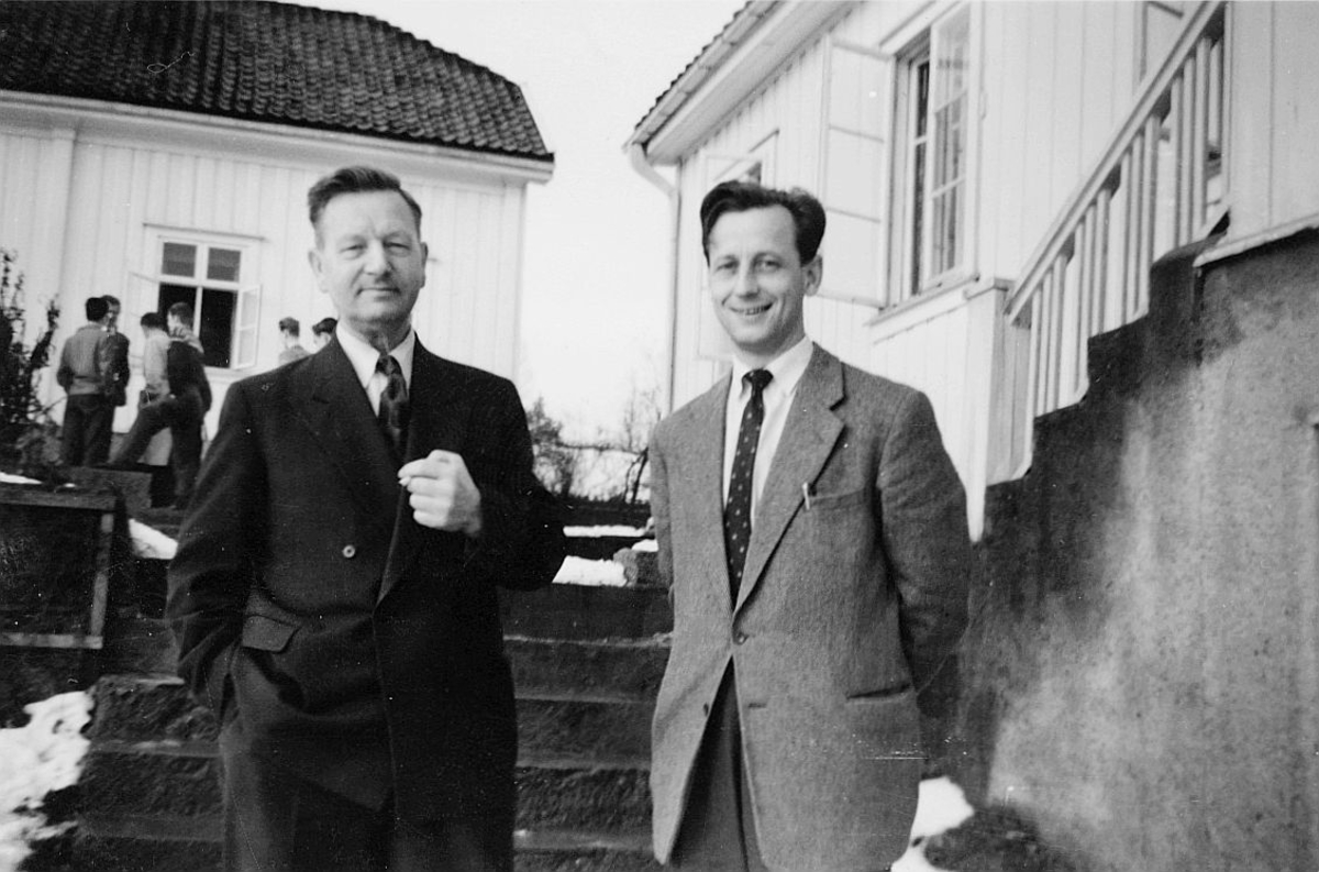 postskolen, forkurset, 1957, frøken Haarr, 2 menn, eksteriør