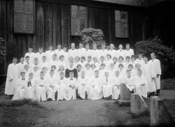 Ringebu stavkirke. Konfirmanter. 1958.