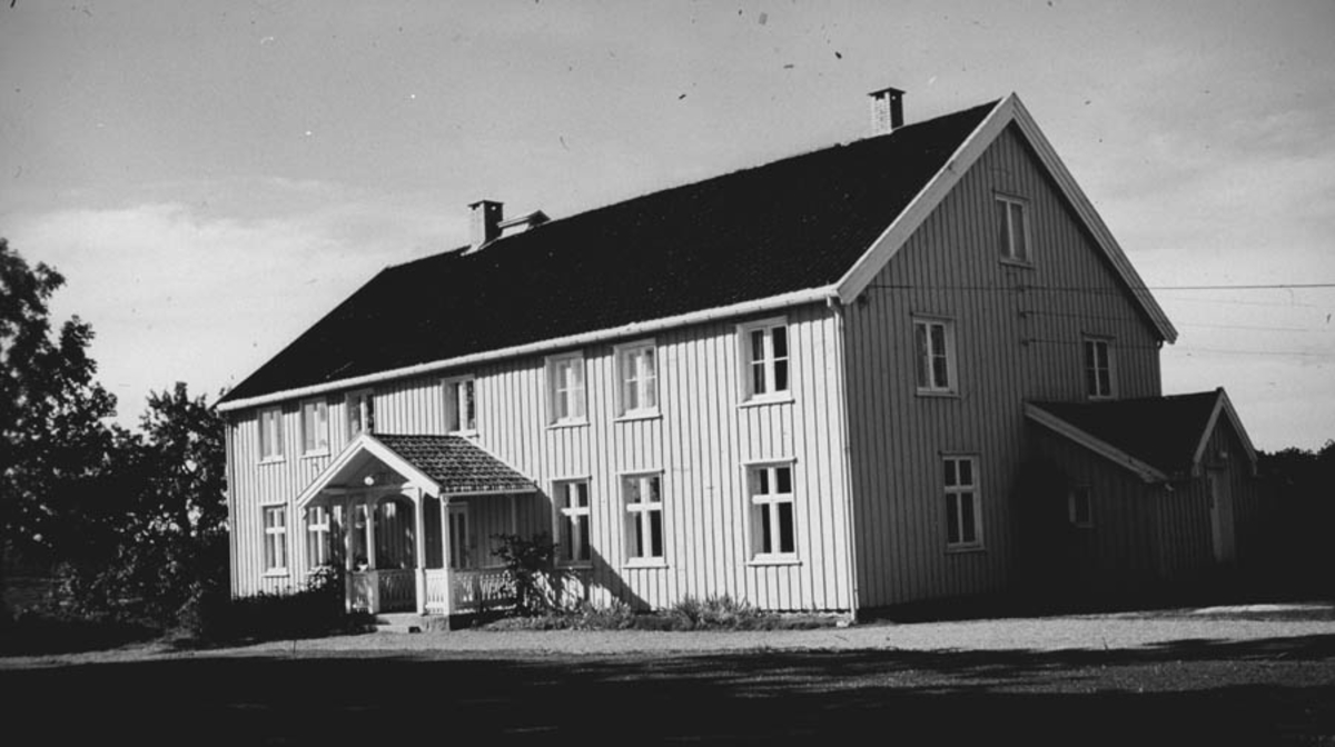 Hovedhuset på gården Norderås, eier NLH