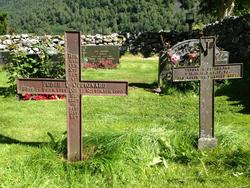 Gravminne til Peder P Oppigard og Trygve P Oppigard.