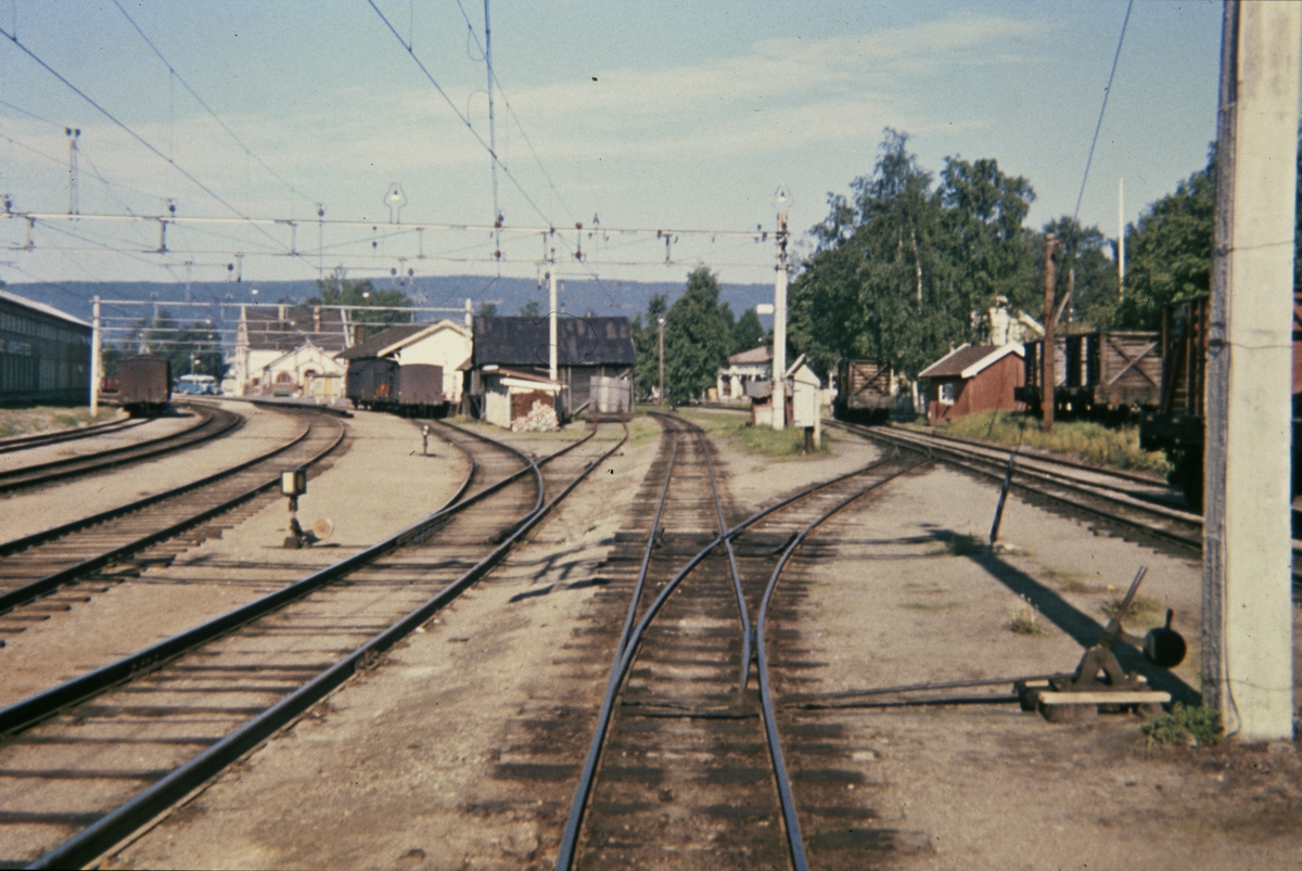 Sporområdet på Sørumsand stasjon.