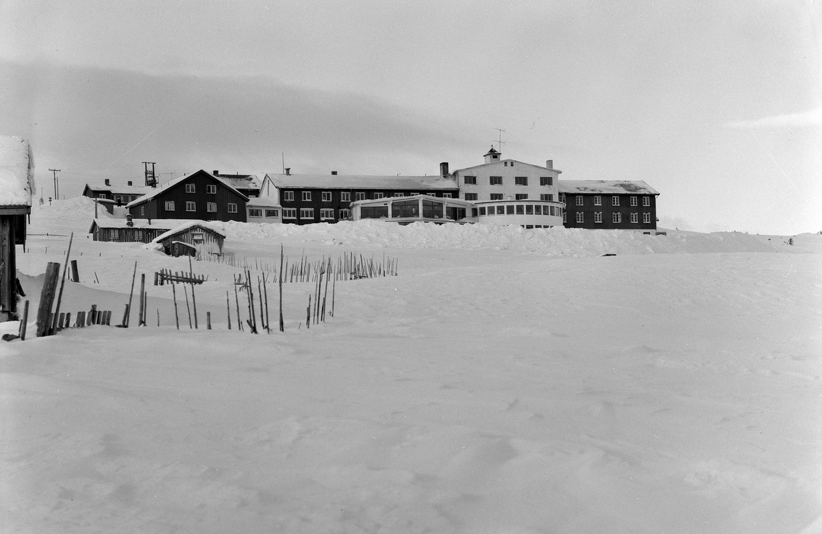 HONSJØ HOTELL. 1955-1966. FOTOGRAF EIVIN LØKKEN. 