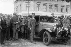 BILLØP I HAMAR, "PÅLITELIGHETSLØP" ARRANGERT AV FORD-FORHAND