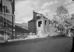 Brun & Boije - riving av hus på hjørnet av Dronningens gate 