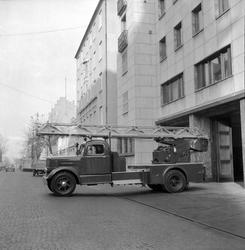 Brannvesenets nye White stigebil med Magirus stige