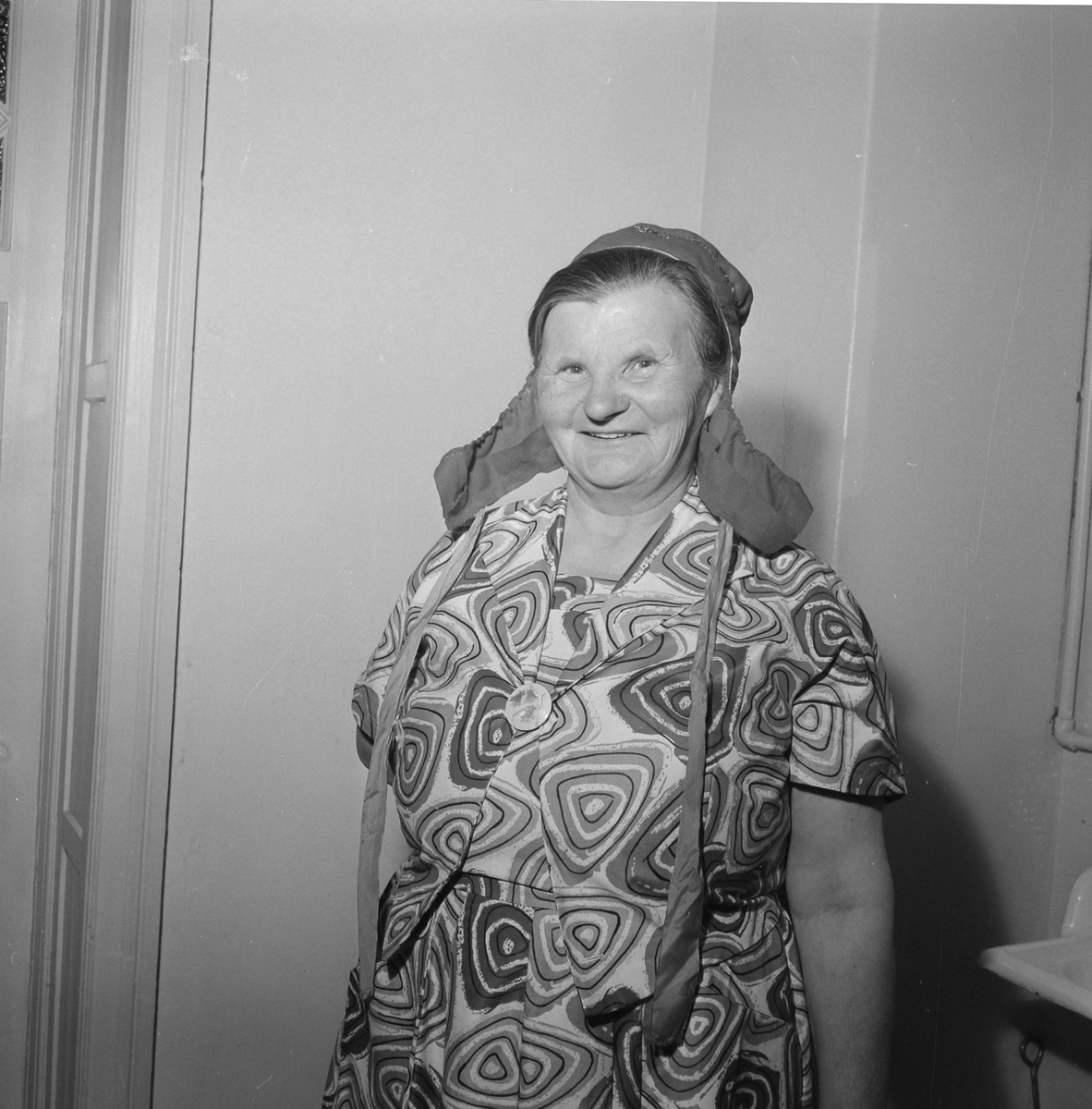 Samekvinne fra Kautokeino fotografert hos Norges Finnemisjonsselskap