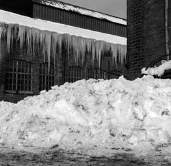 HAMAR JERNSTØPERI OG MEK. VERKSTED, HAM-JERN, BYGNING MED IS