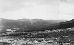 Grubeglenna m. m. fra øst, høsten 1905. Nedover her ligger a