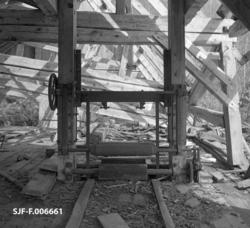 Interiør fra saghus på eiendommen Mek eller Kvam (gnr. 22. b