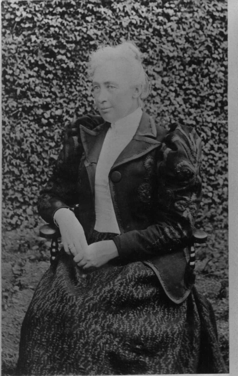 Portrett av kvinne, Inga Breder, Newcastle, England, 1897.