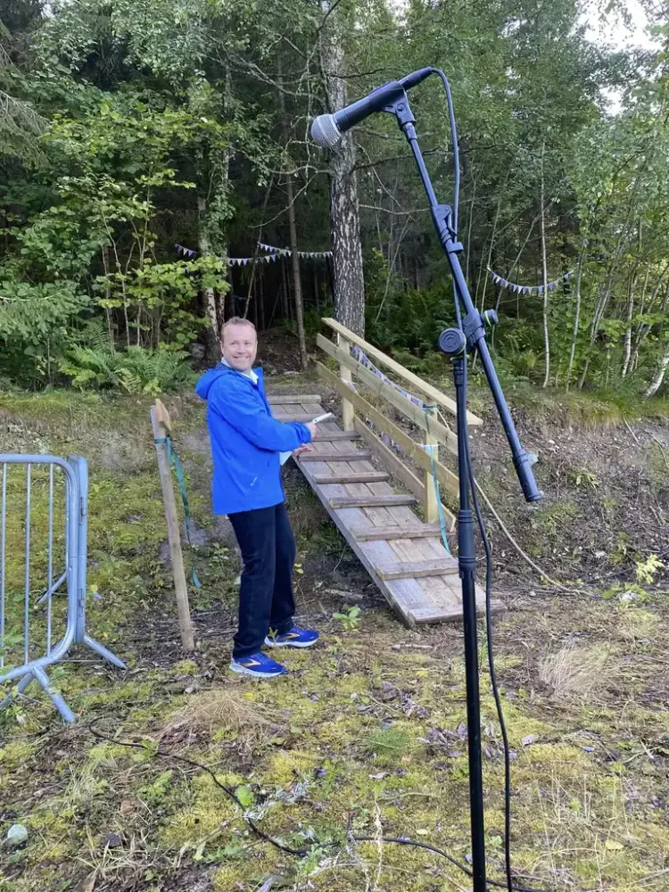 Varaordfører Lavrans Kierulf åpner den nye lekeplassen